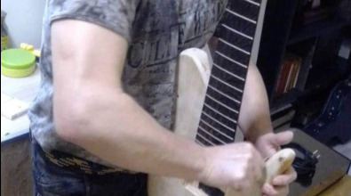Reparacija i redizajn muzičkih instrumenata - Igor Django Molnar